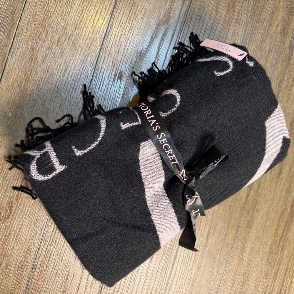 Victoria's Secret Black Pink Logo Knit Blanket Throw with Fringe New‎ $58